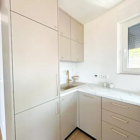 Apartment Roza Primosten